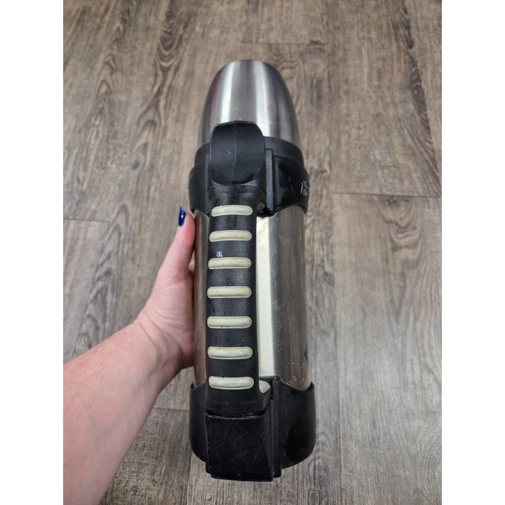 Thermos The Rock Work Series Hot Cold Beverage Bottle 32 Oz Stainless Black Work - Picture 2 of 8